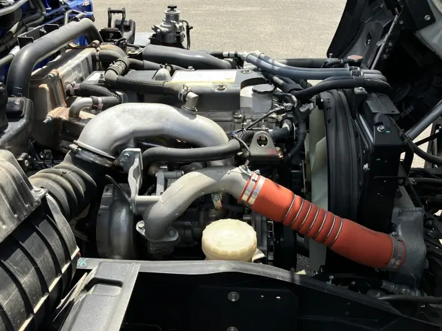 いすゞ フォワード 2RG-FRR90S2(2WD)の写真18