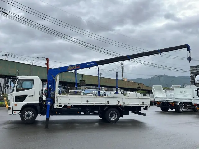 日野 レンジャー 2PG-FJ2ABA(2WD)の写真5