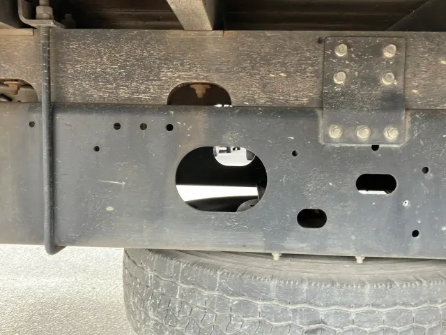 いすゞ フォワード TKG-FRR90S2(2WD)の写真15