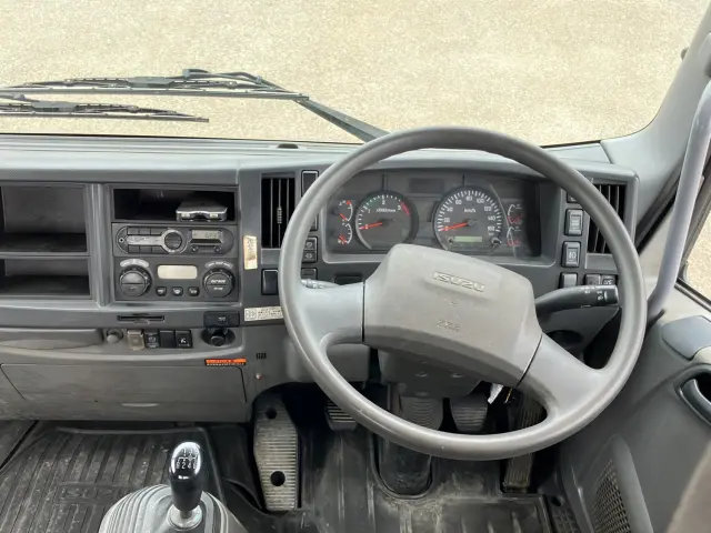 いすゞ フォワード TKG-FRR90S2(2WD)の写真21