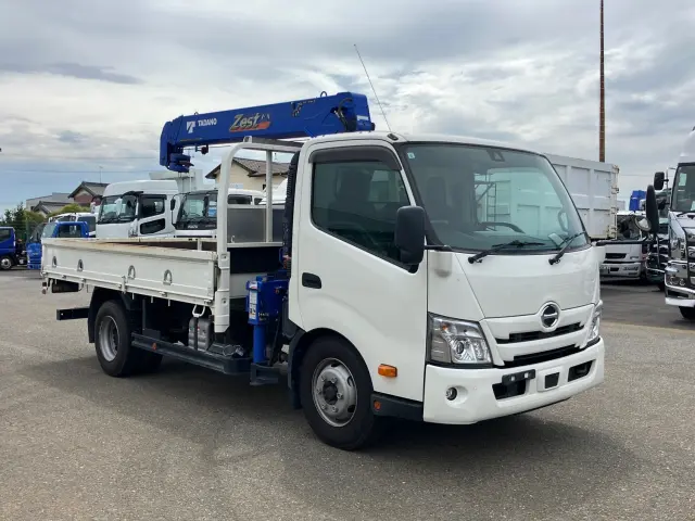 日野 デュトロ 2RG-XZU712M(2WD)の写真2