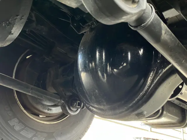 UD クオン QKG-CD5ZL(6x2)の写真16
