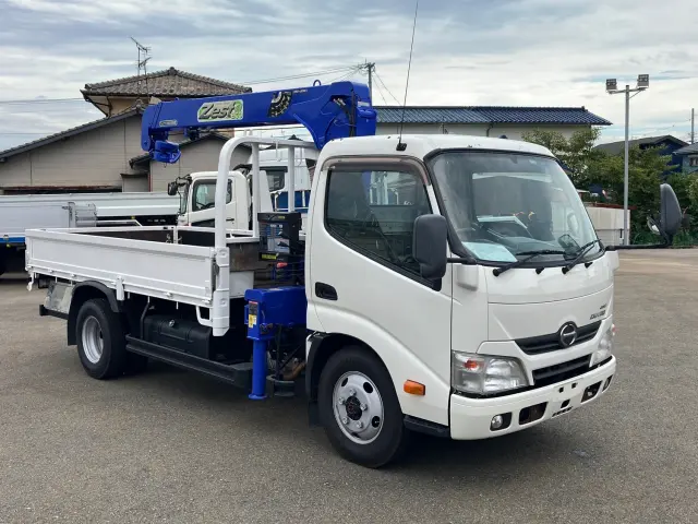 日野 デュトロ TKG-XZU695M(4WD)の写真2