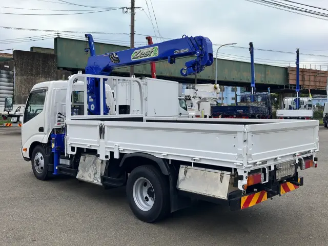 日野 デュトロ TKG-XZU695M(4WD)の写真4