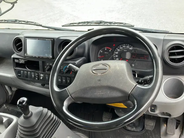 日野 デュトロ TKG-XZU695M(4WD)の写真21