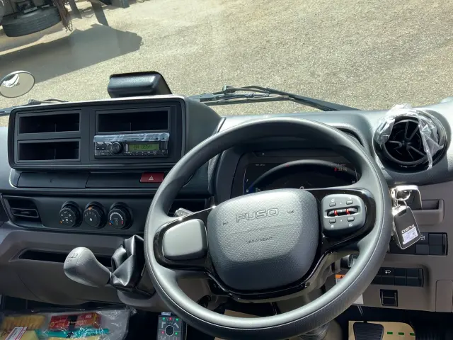 三菱 キャンター 2RG-FEAV0(2WD)の写真21