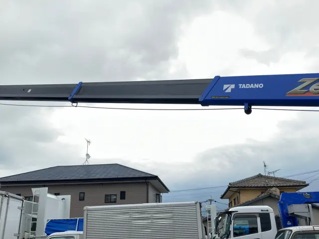 いすゞ フォワード 2PG-FRR90S2(2WD)の写真11