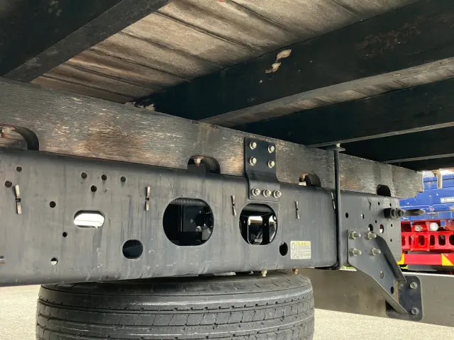 いすゞ フォワード 2PG-FRR90S2(2WD)の写真14