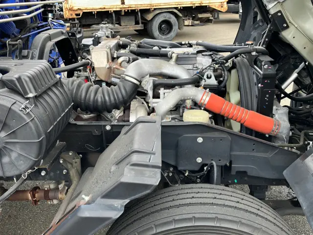 いすゞ フォワード 2PG-FRR90S2(2WD)の写真18