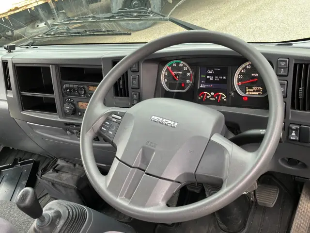 いすゞ フォワード 2PG-FRR90S2(2WD)の写真21