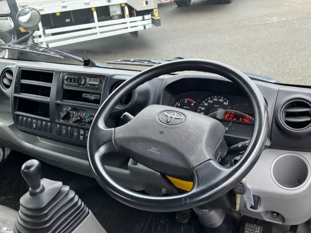 トヨタ ダイナ TKG-XZU710(2WD)の写真21