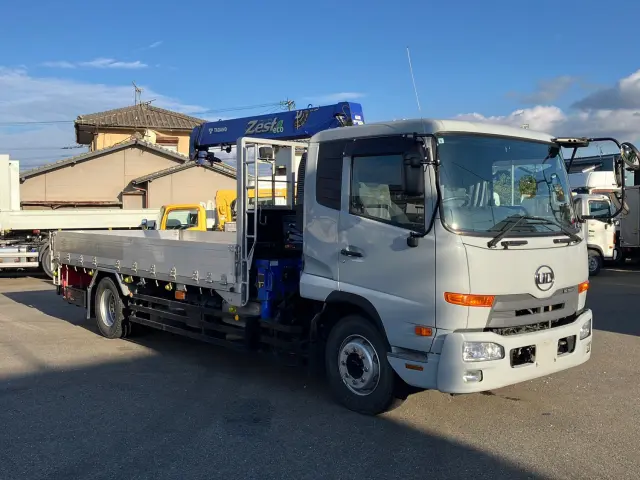 UD コンドル LKG-PK39CH(2WD)の写真2