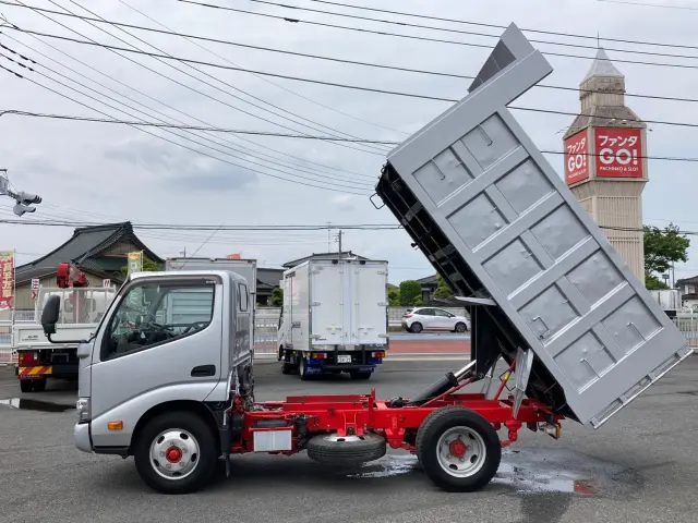 日野 デュトロ 2RG-XZU600T(2WD)の写真5