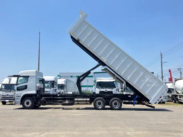 三菱 スーパーグレート 2PG-FV80VZ(8x4)の写真5