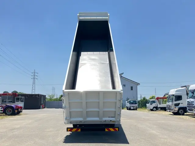 三菱 スーパーグレート 2PG-FV80VZ(8x4)の写真10