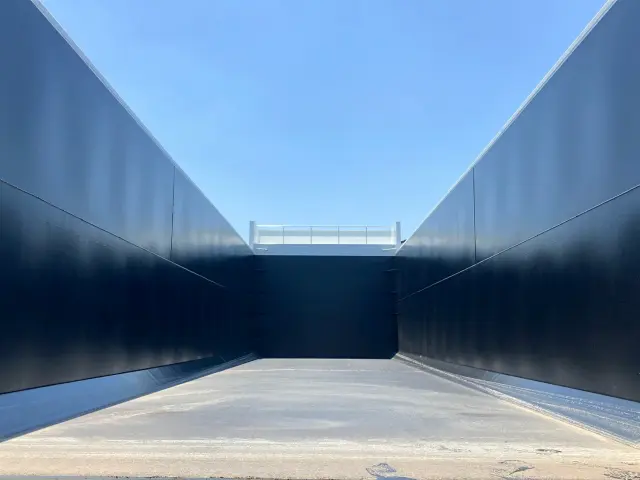 三菱 スーパーグレート 2PG-FV80VZ(8x4)の写真11