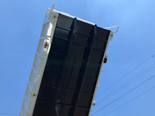 三菱 スーパーグレート 2PG-FV80VZ(8x4)の写真16