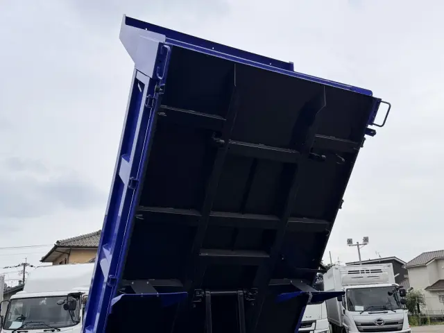 三菱 キャンター 2RG-FBA60(2WD)の写真12