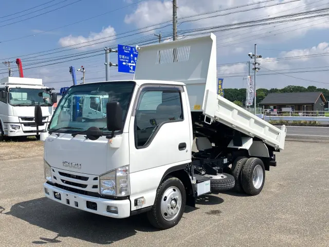 いすゞ エルフ TPG-NJR85AD(2WD)の写真1