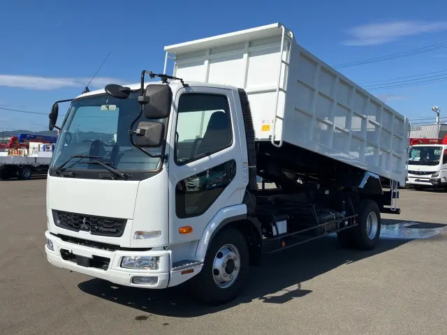 三菱 ファイター 2KG-FK72F(2WD)の写真1