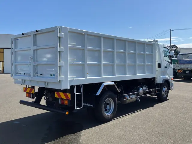 三菱 ファイター 2KG-FK72F(2WD)の写真3