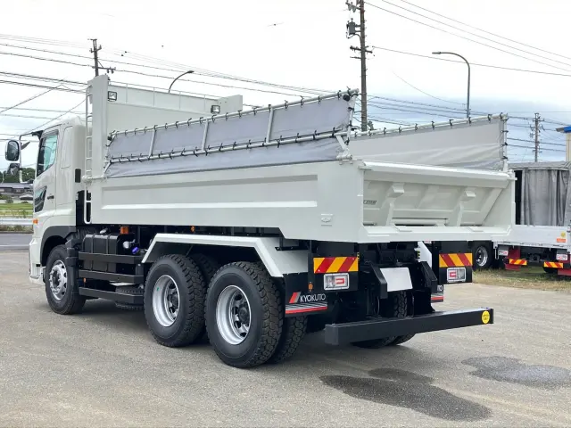 日野 プロフィア 2DG-FS1AGE(6x4)の写真4