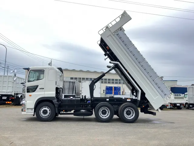 日野 プロフィア 2DG-FS1AGE(6x4)の写真5