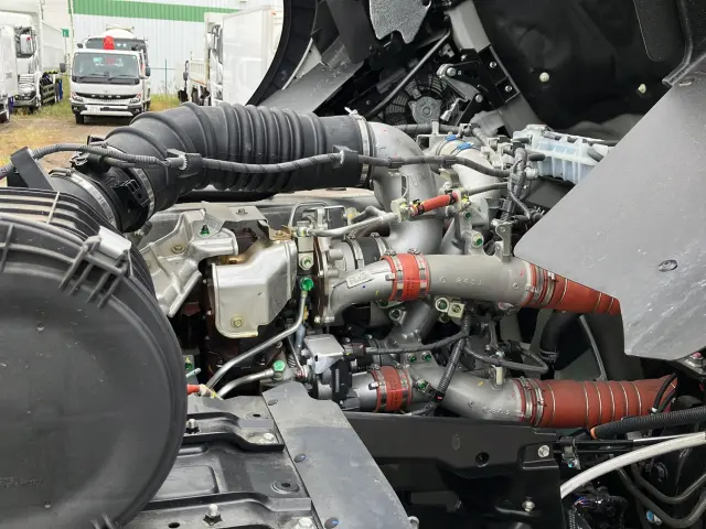 日野 プロフィア 2DG-FS1AGE(6x4)の写真18