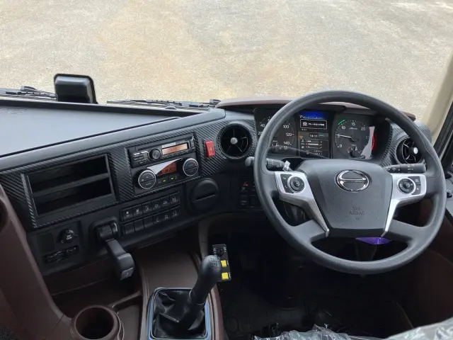 日野 プロフィア 2DG-FS1AGE(6x4)の写真21