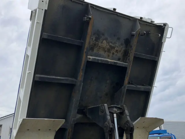 いすゞ フォワード TKG-FRR90S1(2WD)の写真12