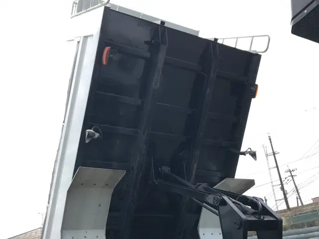 三菱 ファイター 2KG-FK62FZ(2WD)の写真12