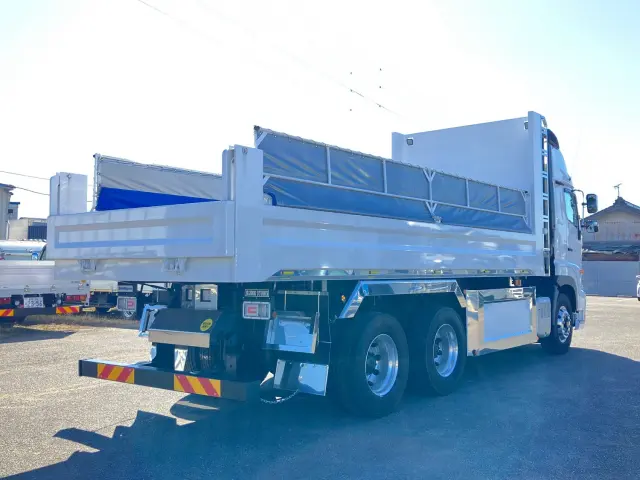 日野 プロフィア 2DG-FS1AJE(6x4)の写真3