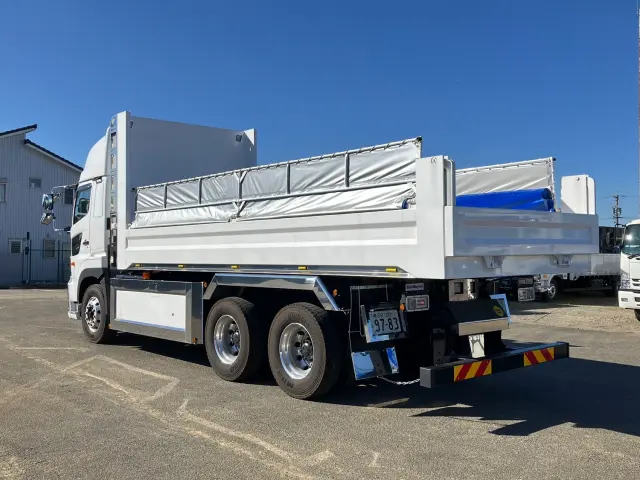 日野 プロフィア 2DG-FS1AJE(6x4)の写真4