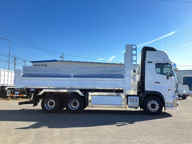 日野 プロフィア 2DG-FS1AJE(6x4)の写真8