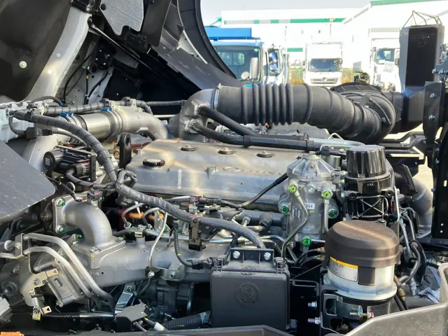 日野 プロフィア 2DG-FS1AJE(6x4)の写真17