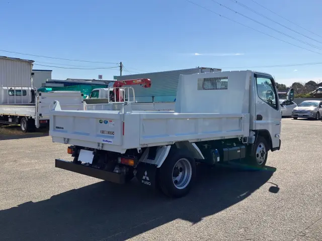 三菱 キャンター 2RG-FBA60(2WD)の写真3