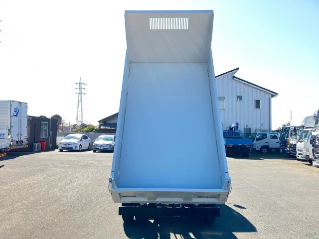 三菱 キャンター 2RG-FBA60(2WD)の写真10