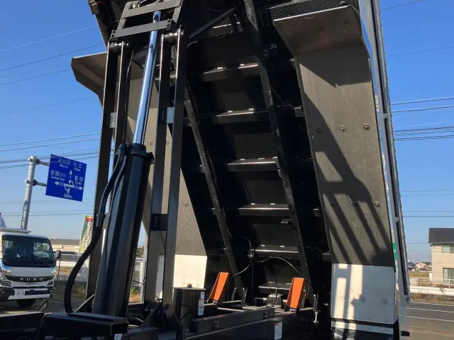 日野 プロフィア 2DG-FS1AGE(6x4)の写真13