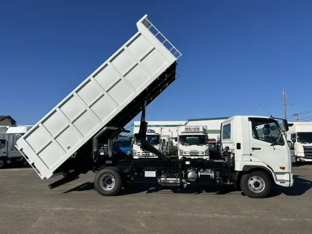 三菱 ファイター 2KG-FK72F(2WD)の写真6