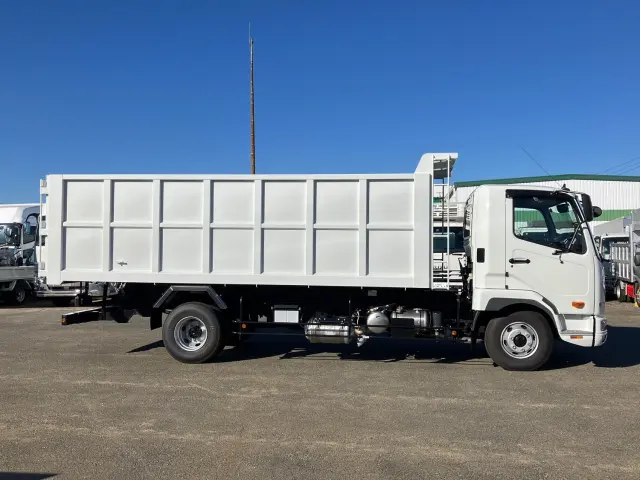 三菱 ファイター 2KG-FK72F(2WD)の写真8