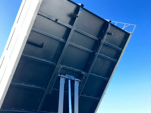 三菱 ファイター 2KG-FK72F(2WD)の写真16