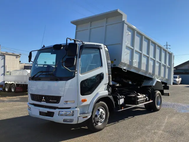 三菱 ファイター 2KG-FK72F(2WD)の写真1