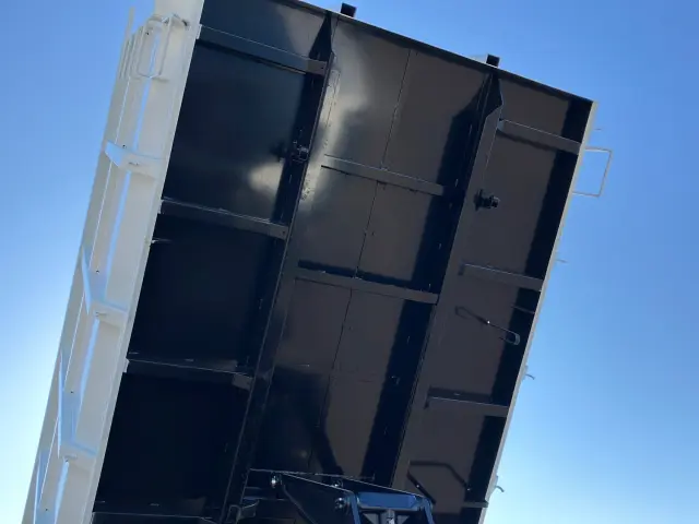 三菱 ファイター 2KG-FK72F(2WD)の写真16