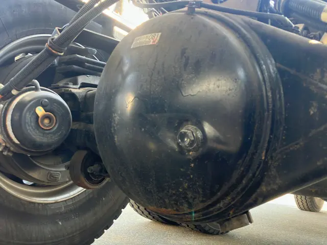 いすゞ ギガ 2PG-CXZ77CT(6x4)の写真16