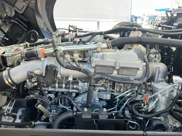 いすゞ ギガ 2PG-CXZ77CT(6x4)の写真17