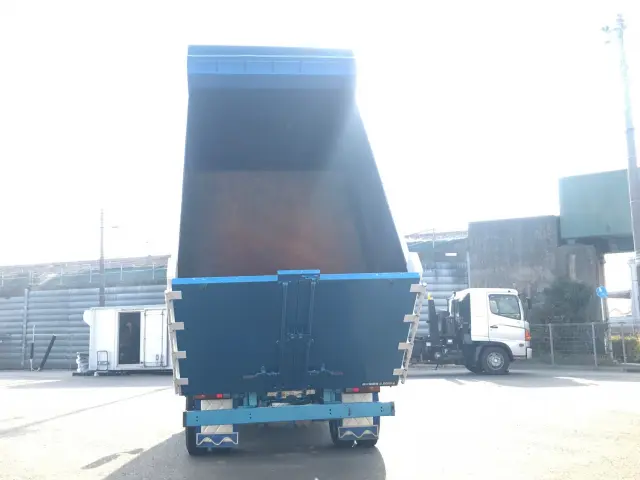 三菱 キャンター 2RG-FEAV0(2WD)の写真10