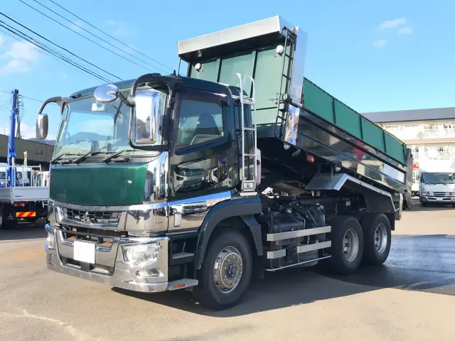 三菱 スーパーグレート 2PG-FV70HX(6x4)の写真1