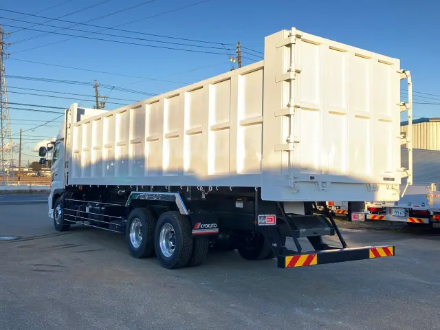 日野 プロフィア 2DG-FS1AHE(6x4)の写真4