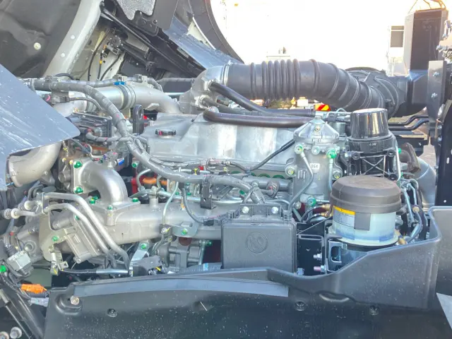 日野 プロフィア 2DG-FS1AHE(6x4)の写真20