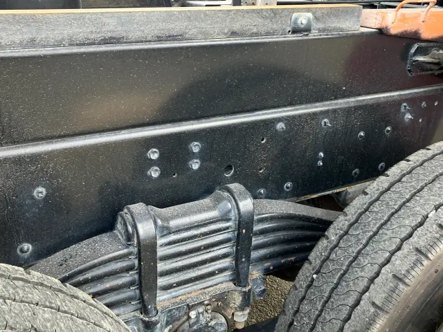 いすゞ ギガ QPG-CXZ77BT(6x4)の写真14